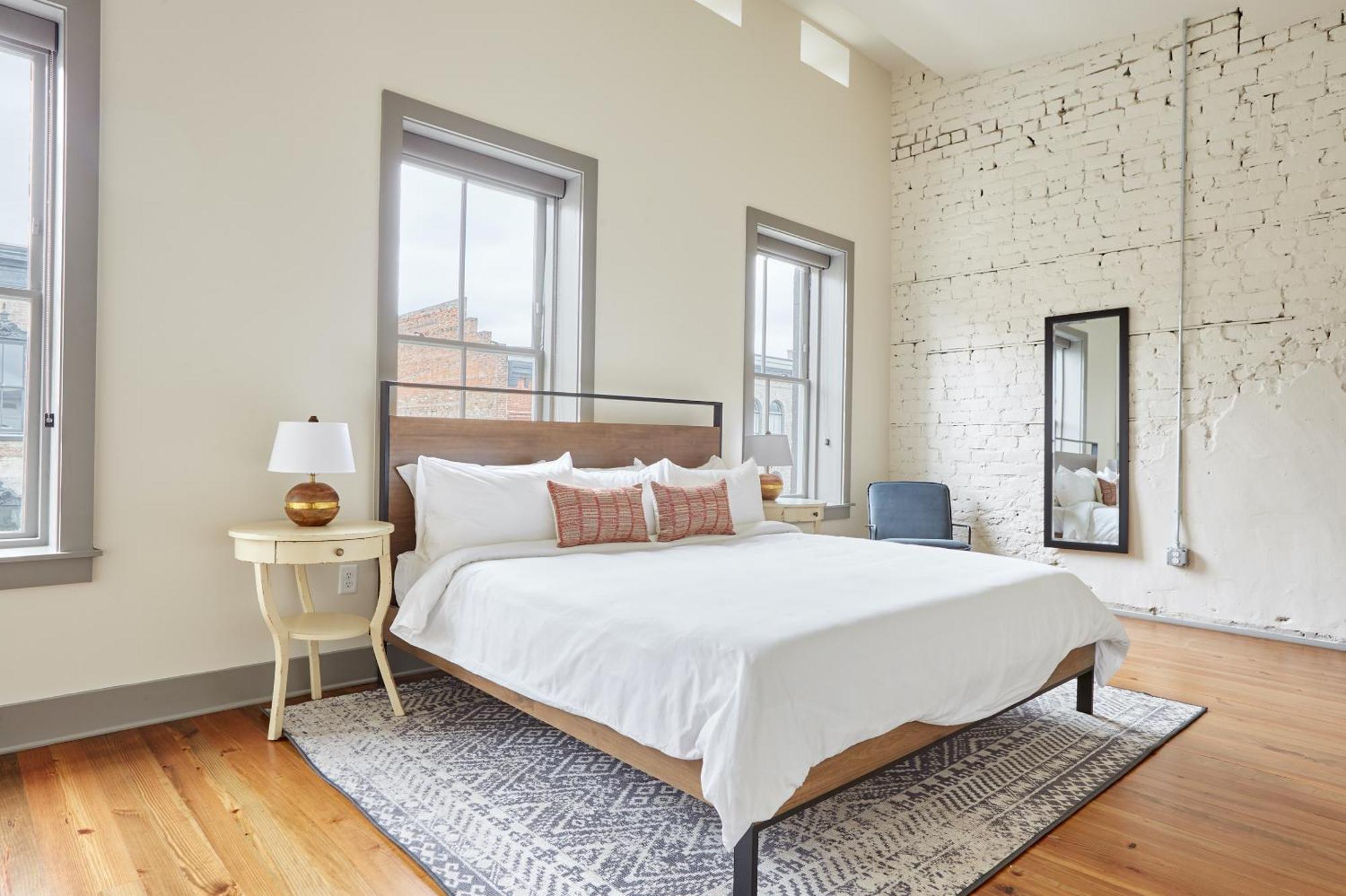 Sonder By Marriott Bonvoy The Broughton Apartments Historic District ซาวานนาห์ ห้อง รูปภาพ